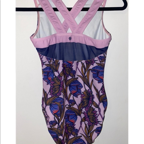 Adult small leotard - Picture 2 of 2